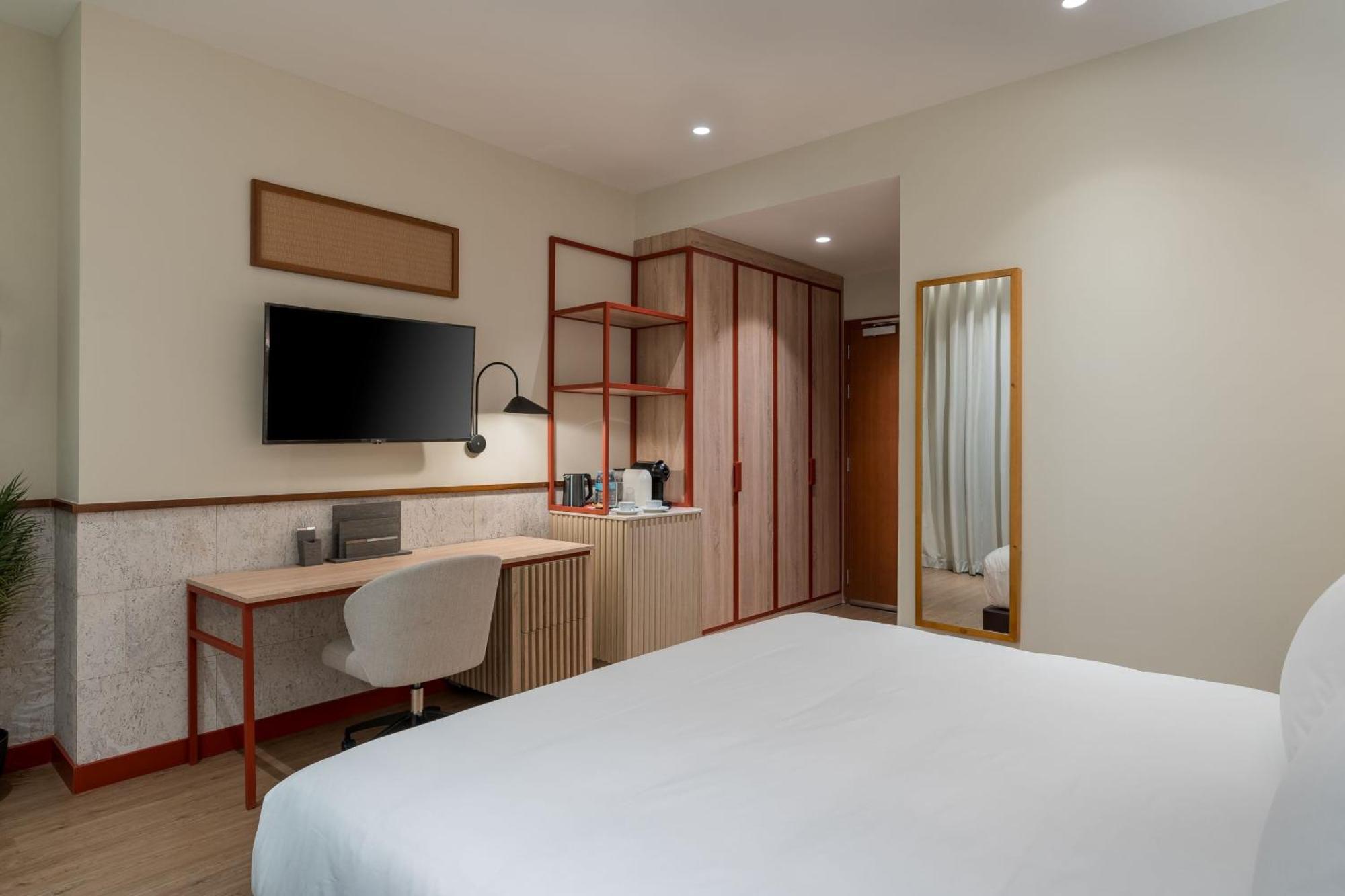 Protea Hotel By Marriott Luanda Exterior photo